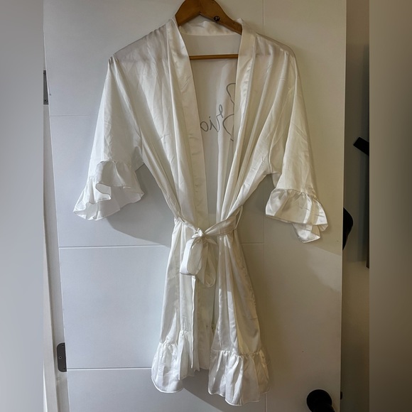 BRIDAL ROBE - Picture 2 of 4